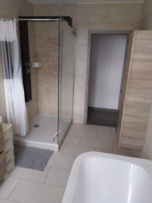 Salle de bain 1er étage
