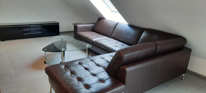 单人间 95 m² 在 Liege Sainte-Walburge