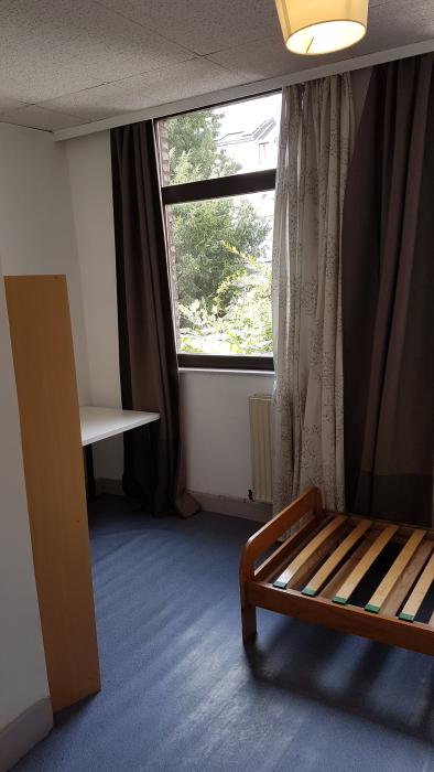 Kot 12 m² in Luik Botanique / rue Saint-Gilles / Jonfosse
