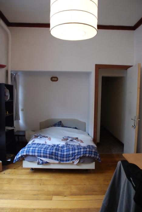 合租房 23 m² 在 Liege Botanique / rue Saint-Gilles / Jonfosse