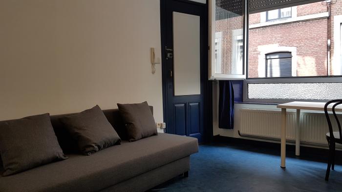 单人间 15 m² 在 Liege Botanique / rue Saint-Gilles / Jonfosse