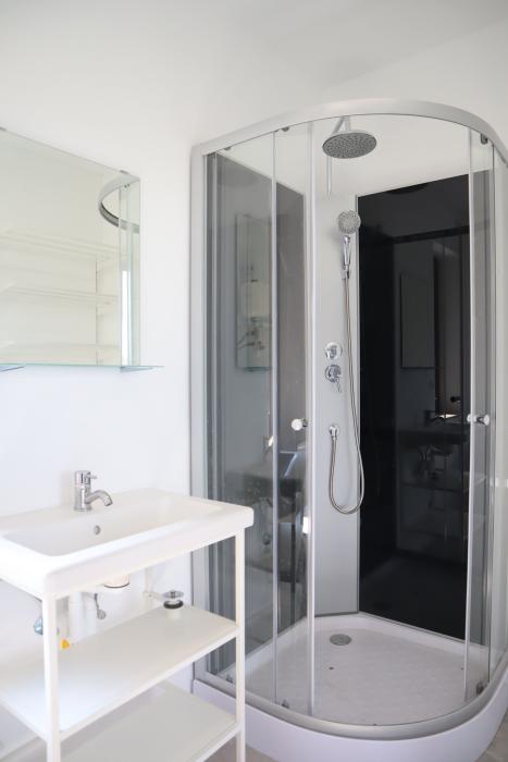 Salle de bains avant