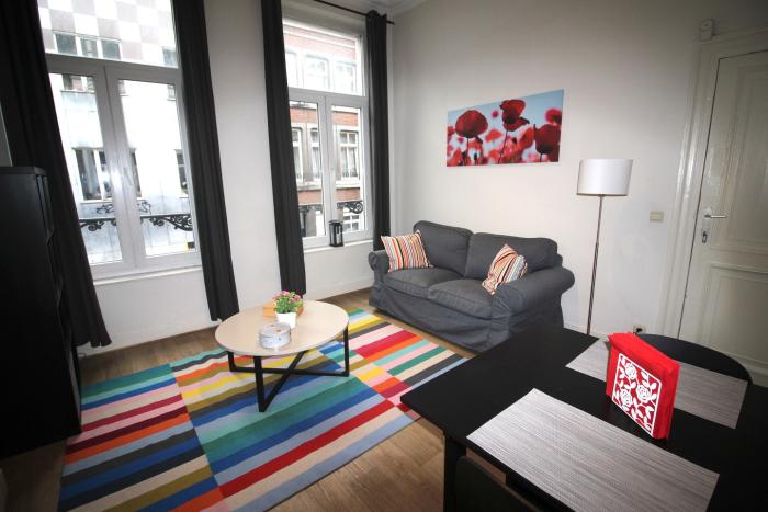 公寓 40 m² 在 Liege Botanique / rue Saint-Gilles / Jonfosse