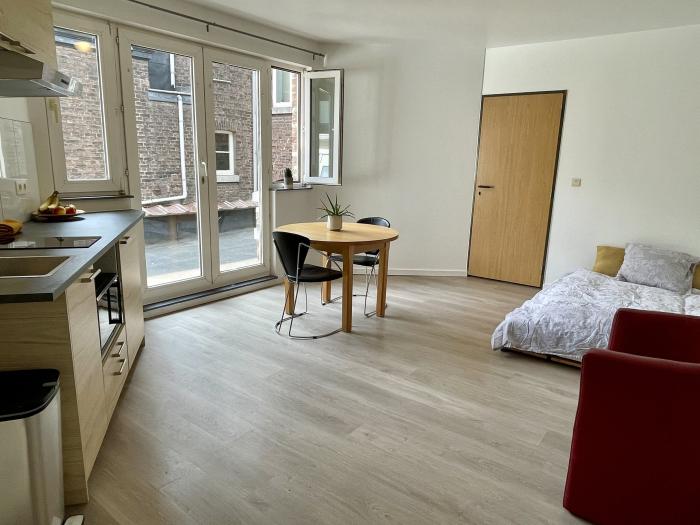 Studio 25 m² à Liège Botanique / rue Saint-Gilles / Jonfosse