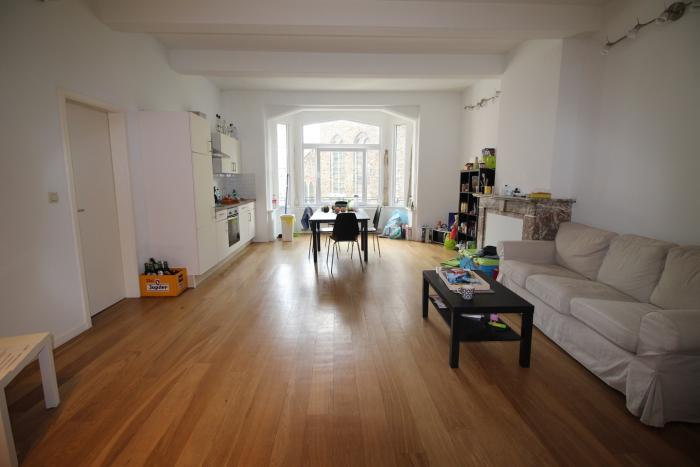 Shared housing 100 m² in Liege Botanique / rue Saint-Gilles / Jonfosse