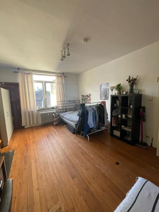 合租房 25 m² 在 Liege Botanique / rue Saint-Gilles / Jonfosse