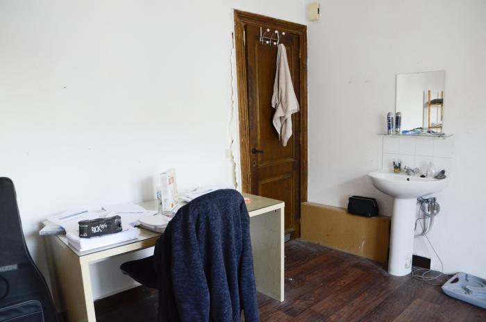合租房 16 m² 在 Liege Botanique / rue Saint-Gilles / Jonfosse