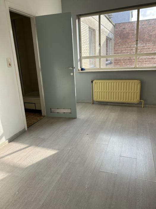 chambre 3 avec salle de douche