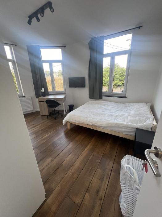 Chambre avec SDB partagée