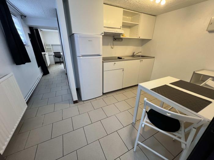 单人间 32 m² 在 Liege Saint-Léonard