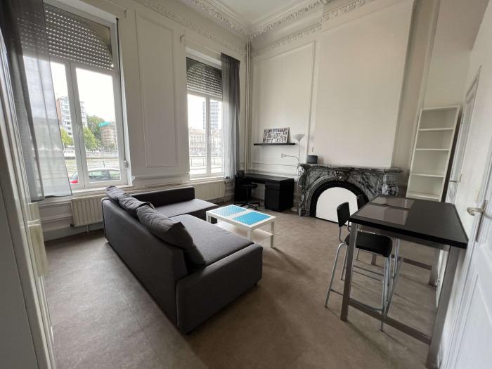 Studio 34 m² in Liege Cathédrale / Sauvenière / Saint-Denis