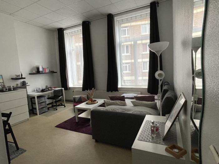 Studio 35 m² in Liege Cathédrale / Sauvenière / Saint-Denis