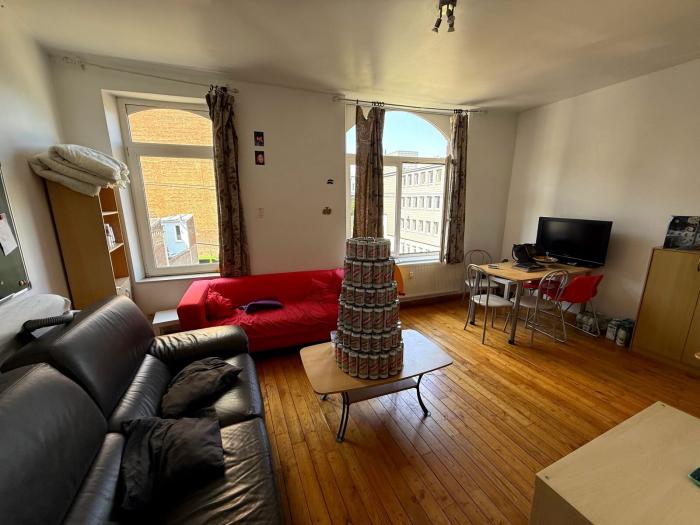 Kot 80 m² à Liège Outremeuse