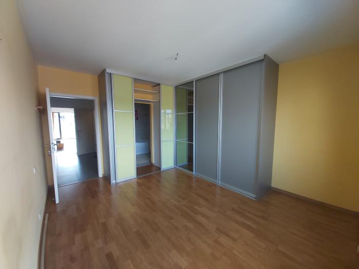 Co-locatie 100 m² in Luik Avroy / Guillemins
