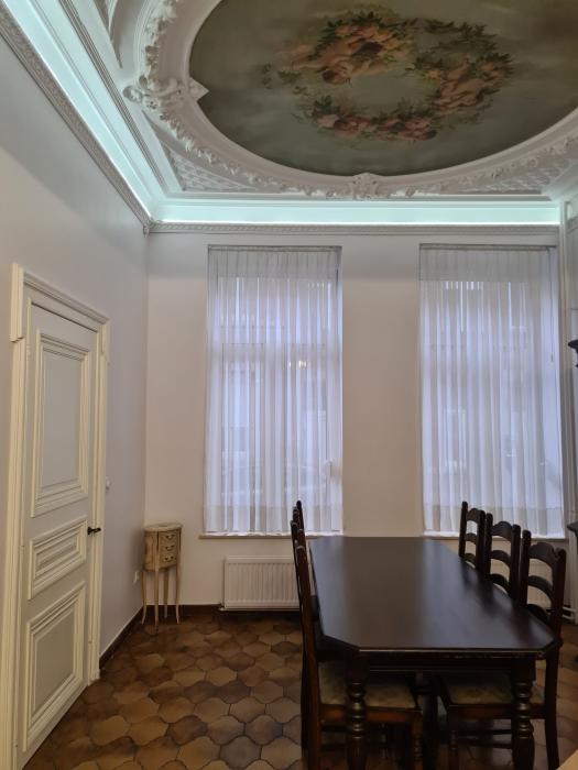 Co-locatie 250 m² in Luik Saint-Laurent / Sainte-Marguerite