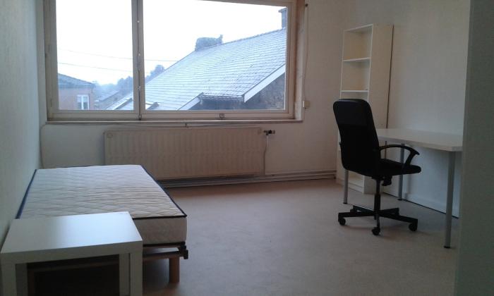 合租房 22 m² 在 Outside Liege
