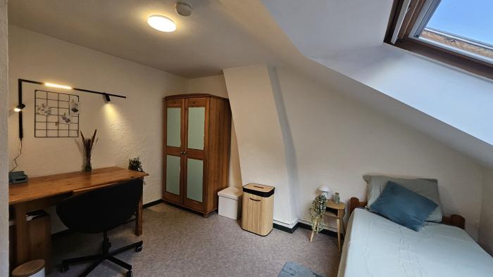 Rangement et bureau