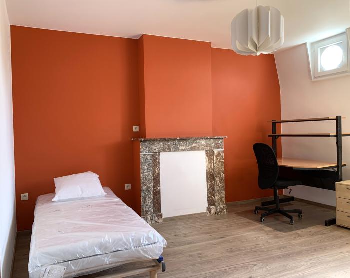 Room in owner's house 16 m² in Liege Outremeuse