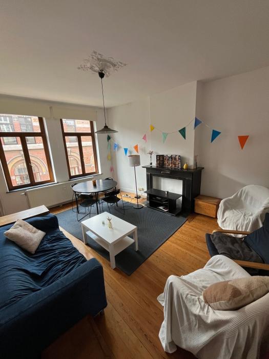 合租房 90 m² 在 Liege Outremeuse