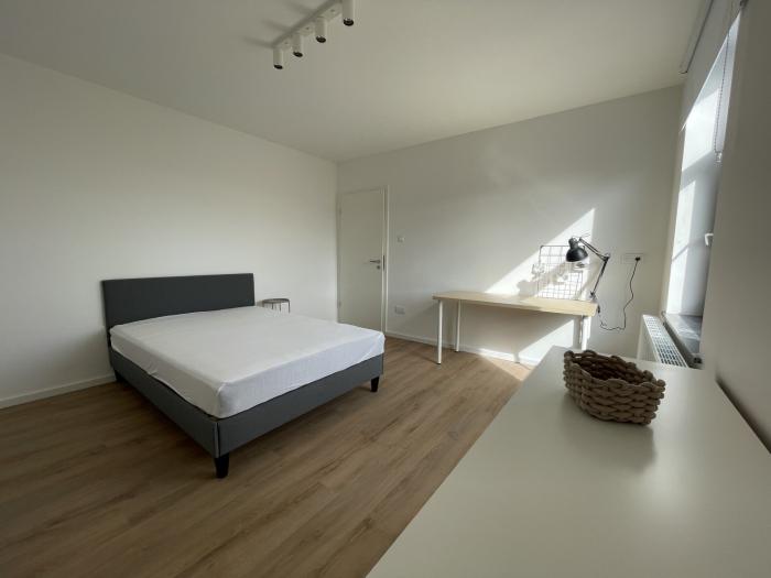 Co-locatie 200 m² in Luik Avroy / Guillemins