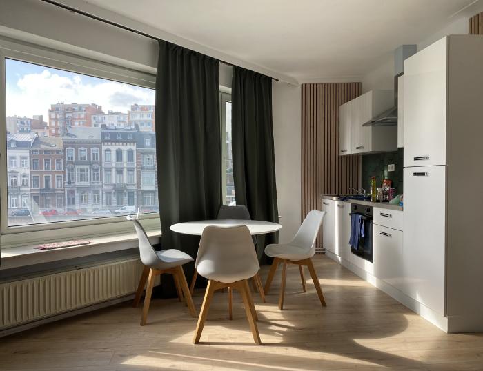 公寓 90 m² 在 Liege Fétinne / Longdoz / Vennes