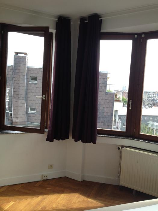 合租房 17 m² 在 Liege Botanique / rue Saint-Gilles / Jonfosse