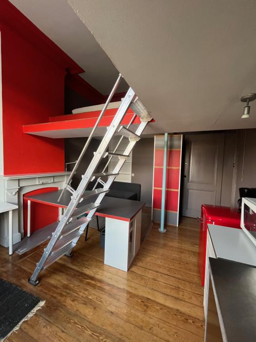 Kot 36 m² à Liège Botanique / rue Saint-Gilles / Jonfosse