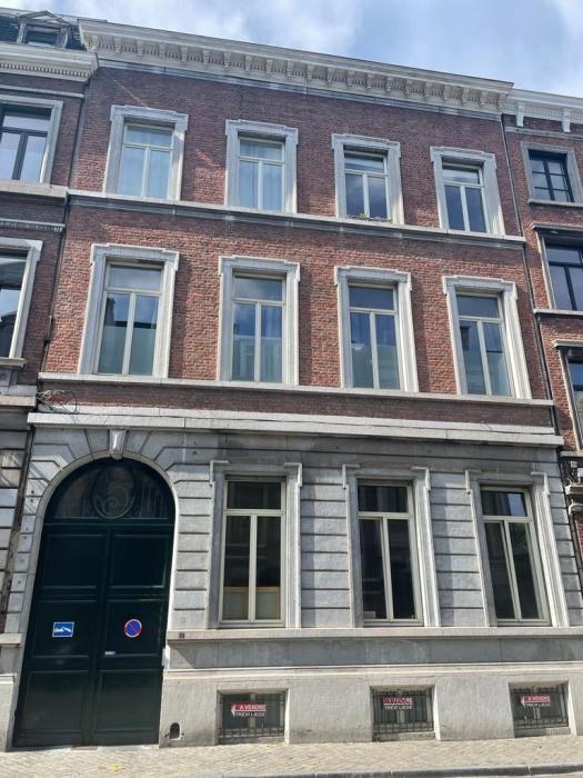 公寓 60 m² 在 Liege Botanique / rue Saint-Gilles / Jonfosse