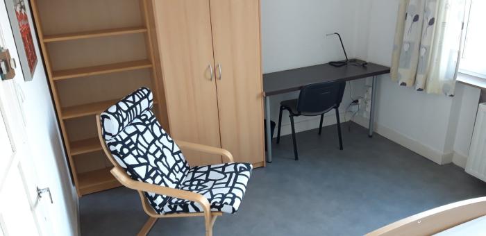 合租房 16 m² 在 Liege Botanique / rue Saint-Gilles / Jonfosse