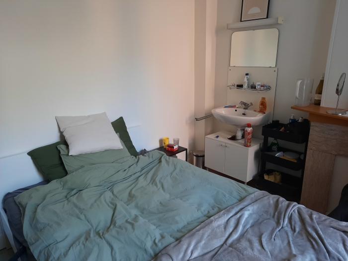 Kot 16 m² in Luik