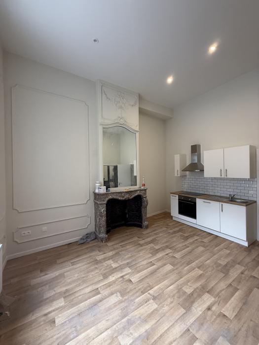 Studio 30 m² in Luik Cathédrale / Sauvenière / Saint-Denis