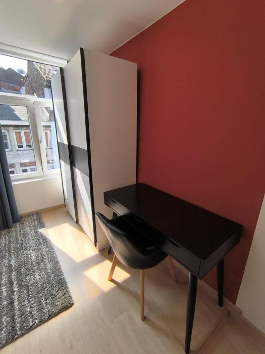 Espace bureau (chambre)
