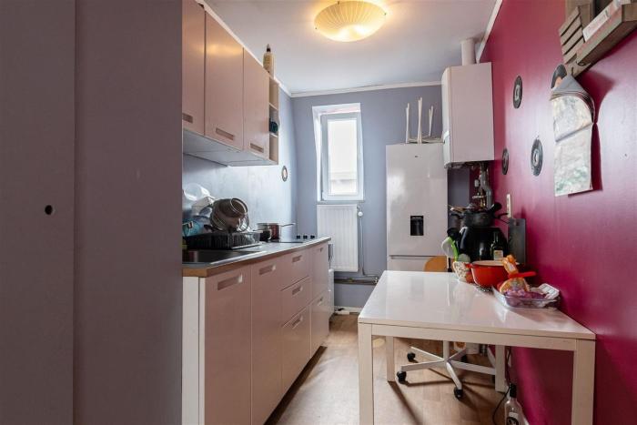 合租房 260 m² 在 Liege Outremeuse