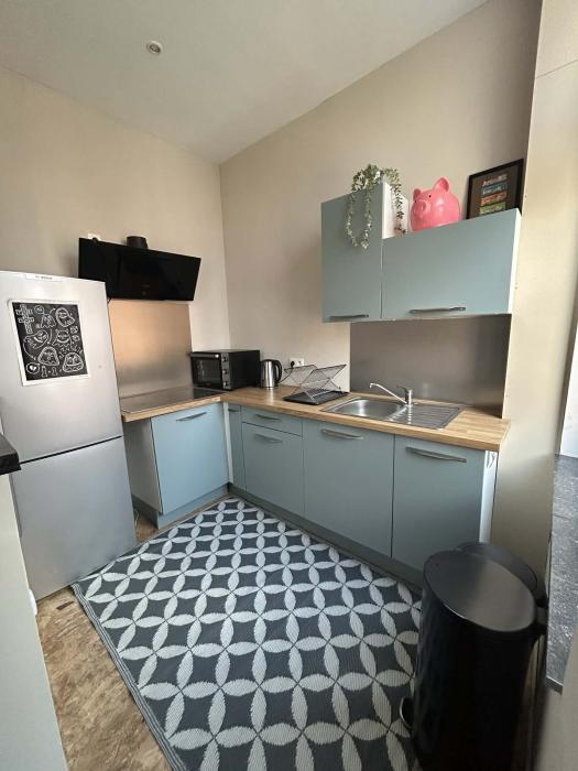 与房东合租 18 m² 在 Liege Saint-Laurent / Sainte-Marguerite