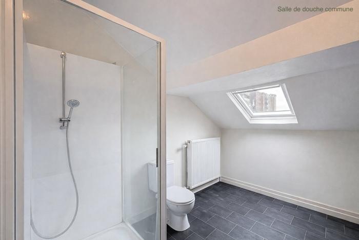 Salle de douche privative