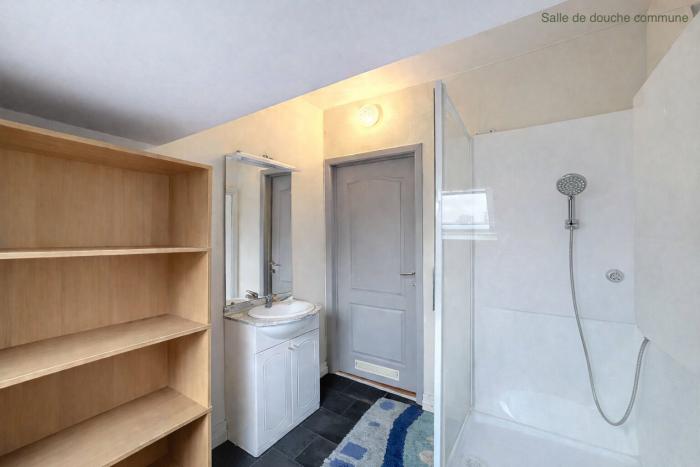 Salle de douche privative