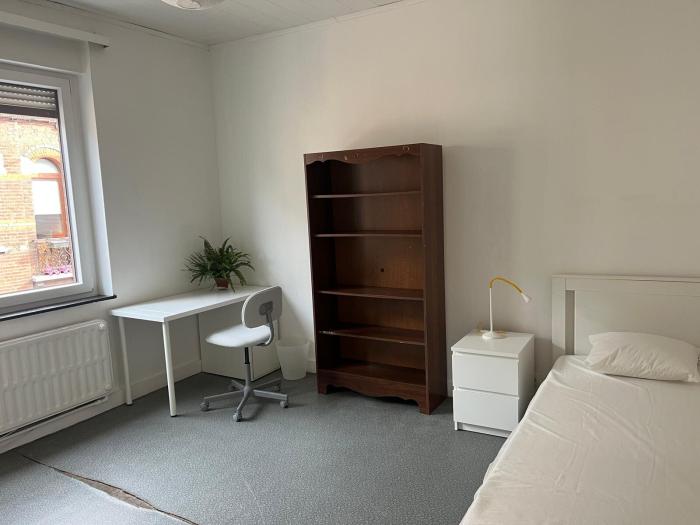 共享租房 16 m² 在 Liege Laveu / Cointe
