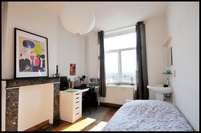 合租房 30 m² 在 Liege Botanique / rue Saint-Gilles / Jonfosse