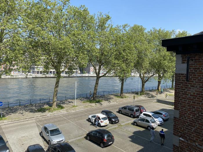 公寓 130 m² 在 Liege Outremeuse