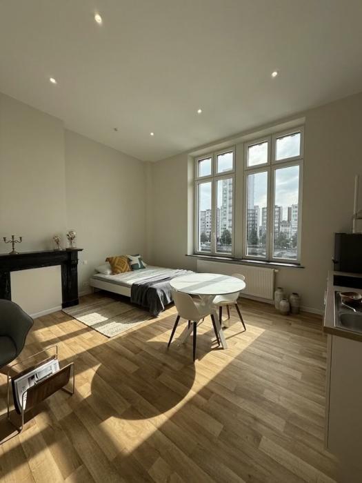 Studio 30 m² in Liege Cathédrale / Sauvenière / Saint-Denis