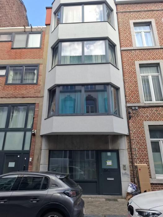 单人间 28 m² 在 Liege Botanique / rue Saint-Gilles / Jonfosse