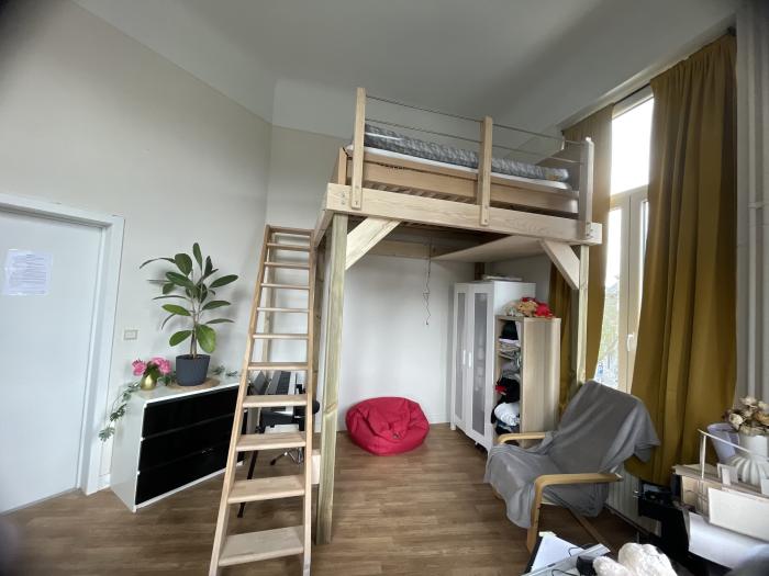 单人间 25 m² 在 Liege Outremeuse