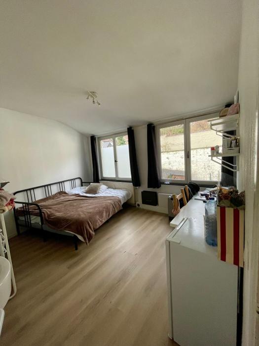 Kot 20 m² in Luik Botanique / rue Saint-Gilles / Jonfosse