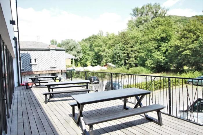 Grande terrasse commune