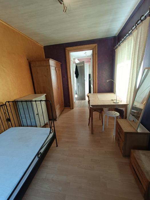 Chambre moyenne côté jardin