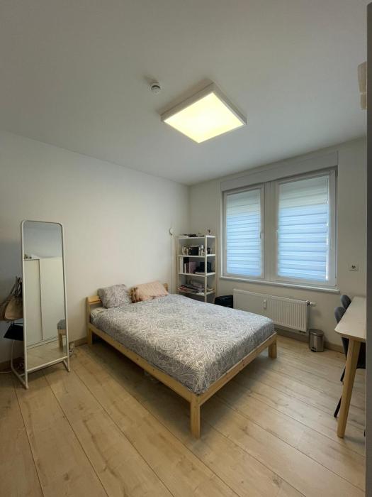 合租房 14 m² 在 Liege Saint-Laurent / Sainte-Marguerite