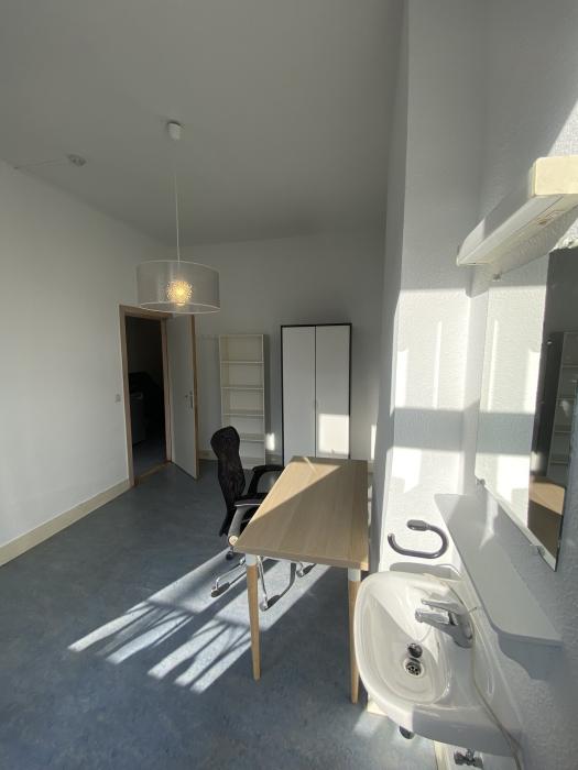 Chambre côté rue