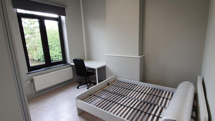 Chambre 1er coté jardin.