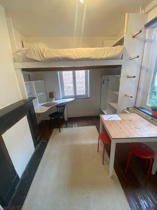 合租房 10 m² 在 Liege Botanique / rue Saint-Gilles / Jonfosse