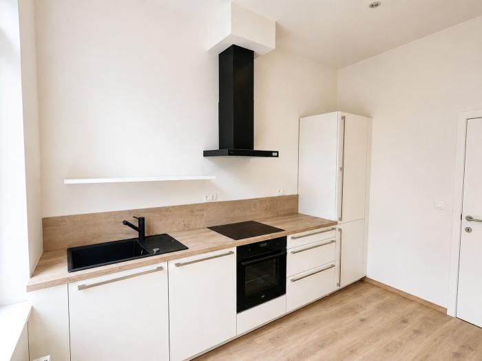 Cuisine AEG entièrement équipée pour 2 chambres